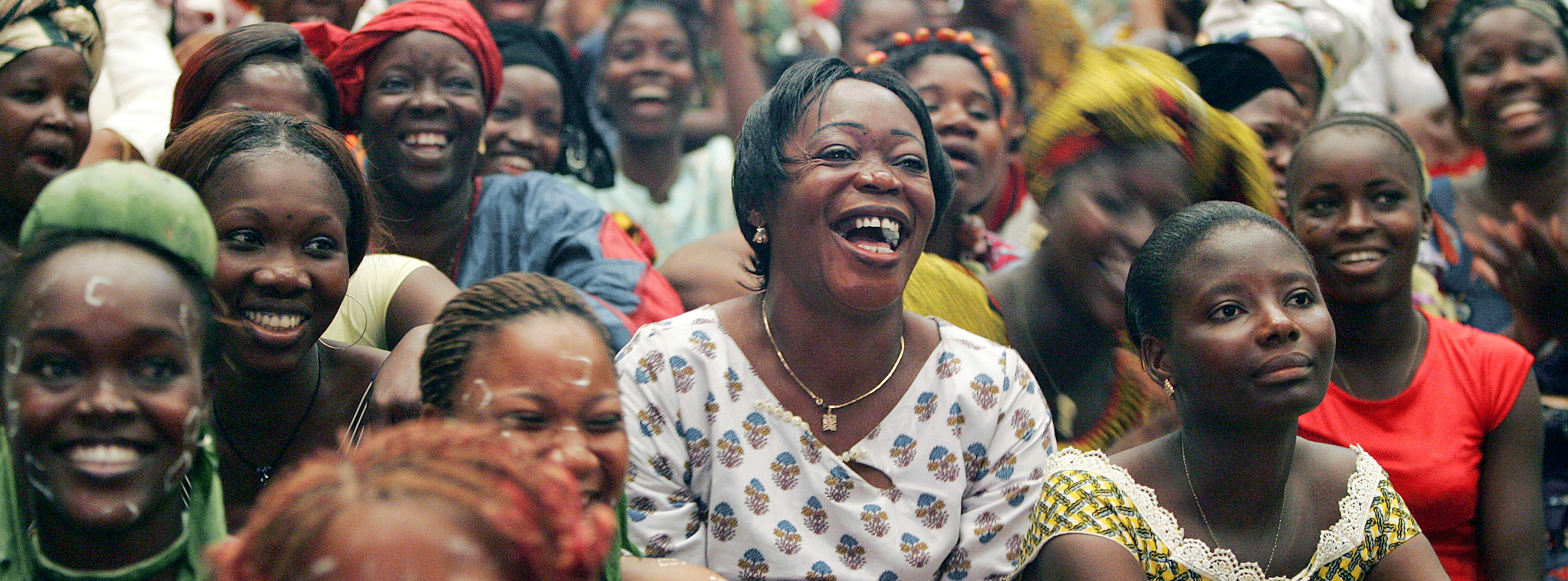 来自科特迪瓦各地的妇女相聚在阿比让文化宫庆祝国际妇女节。
